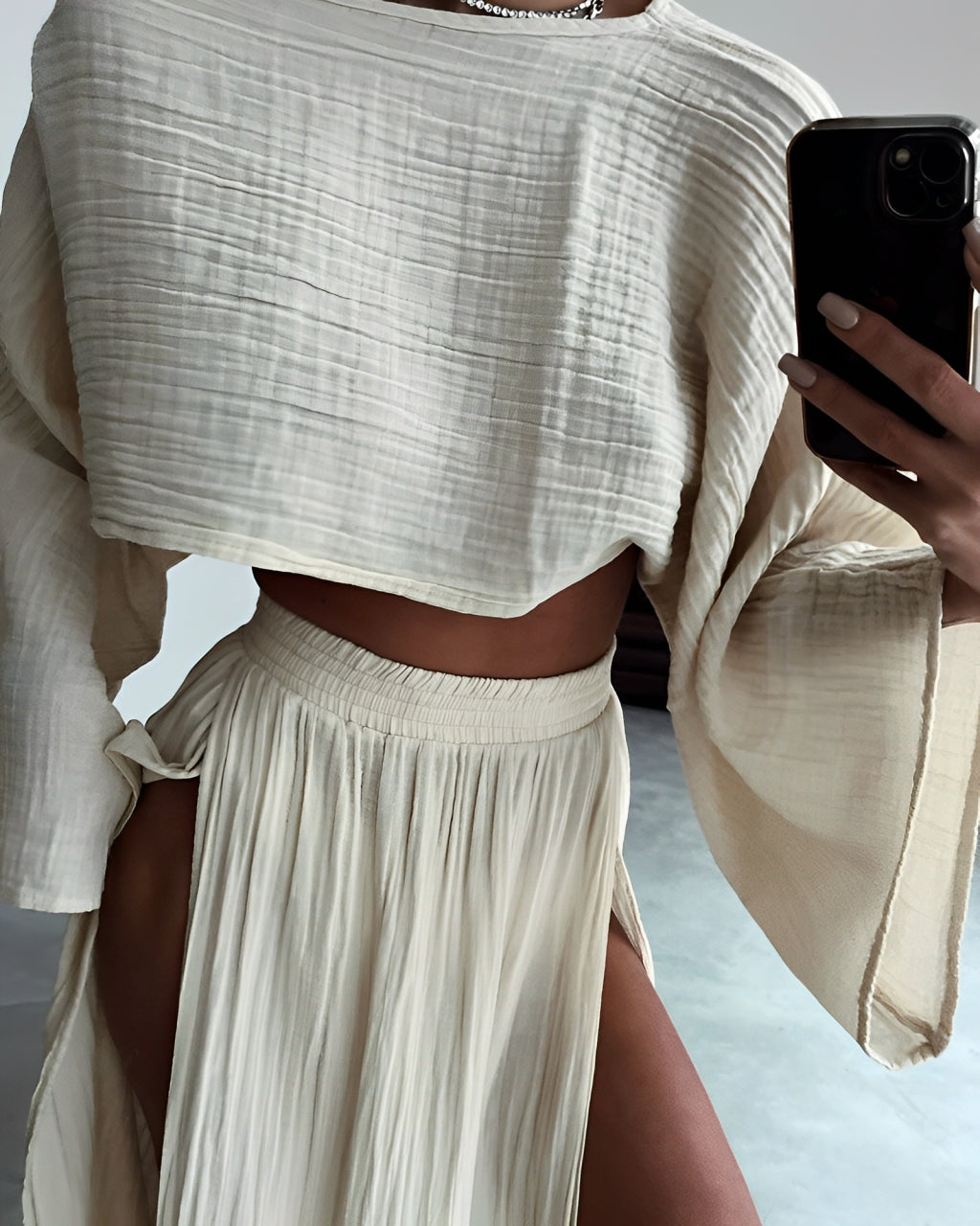 Sara | Chic Slit linen two-piece set
